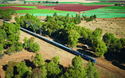 Luxury Train & Victoria Falls Luxury Train & Victoria Falls