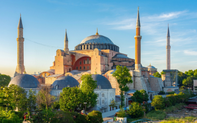 Explore Ancient Wonders of Europe Explore Ancient Wonders of Europe