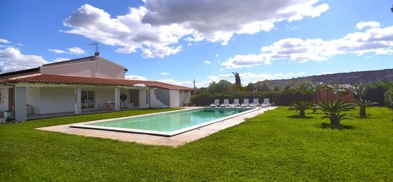 VILLA MONASTERI MONASTERI 1.jpg