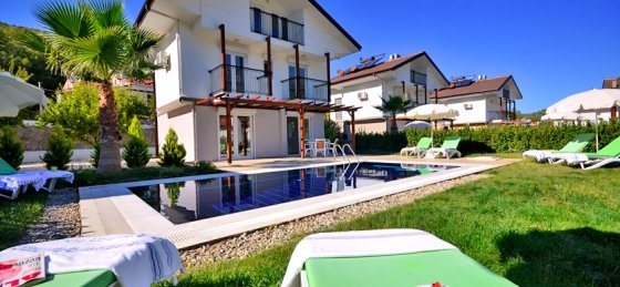 Villa Gulten gul1.jpg