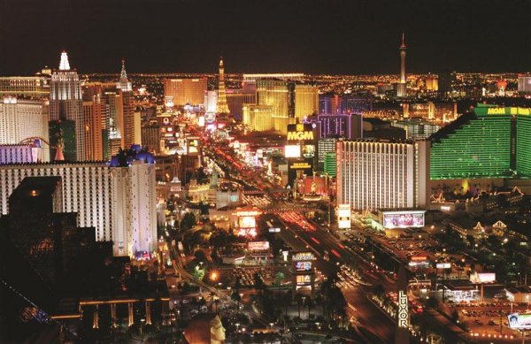 California Dreaming Escorted Tour lasVegasStrip2 (Medium).JPG