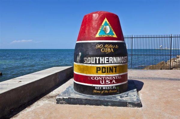 Sunshine Trails southernmostpointsign_keywest (Medium).jpg