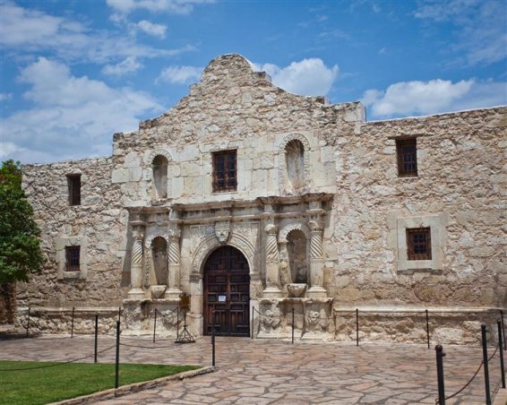 Lone Star Trail thealamo (Medium).jpg