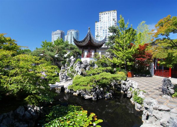 Canadian Contrasts vancouver_chinatown_web.jpg
