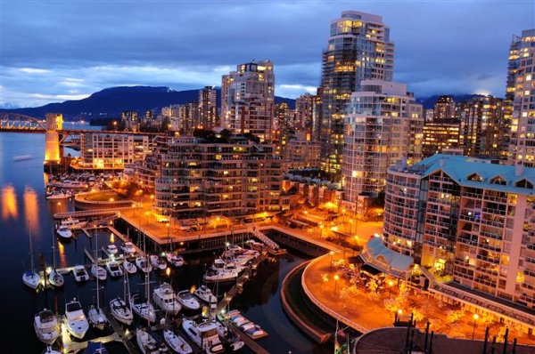 Canadian Contrasts vancouverharbour_web.jpg