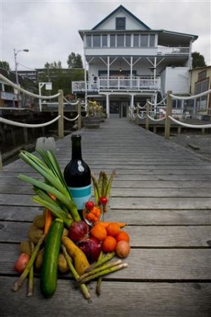 victoria_food (Small).jpg