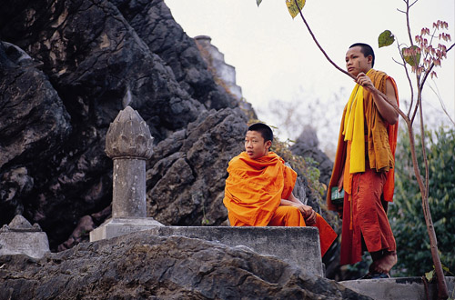 vietnam-monks.jpg
