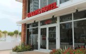 Collins-Hotel_pk29561_1.gif