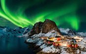 Under-the-Northern-Lights-S-mi-Culture-Dog-Sledging-Arctic-Cruise-Escape-2-_pk35233_1.jpg